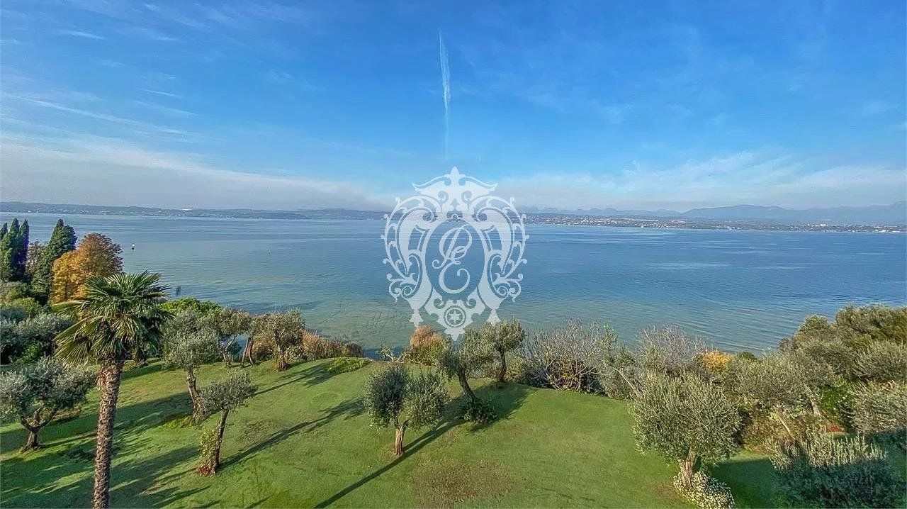 Вилла в Сирмионе, Италия, 650 м2 фото 3