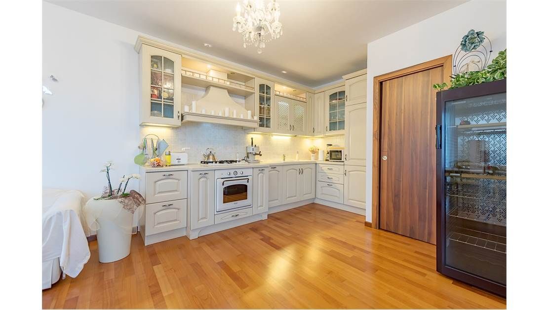 Квартира у озера Гарда, Италия, 130 м2 фото 5