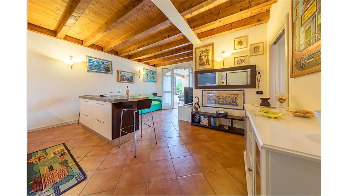 Квартира у озера Гарда, Италия, 80 м2 фото 4
