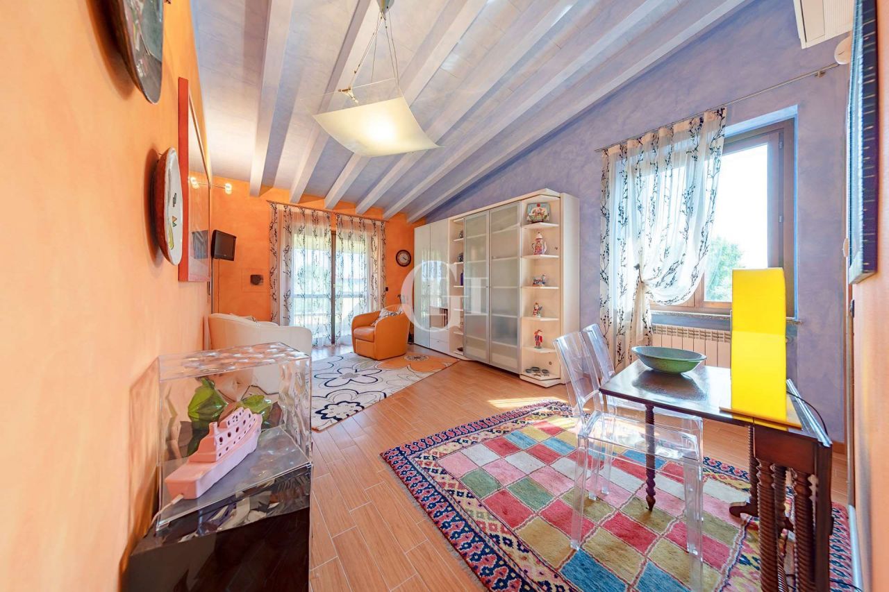 Студия у озера Гарда, Италия, 50 м2 фото 3
