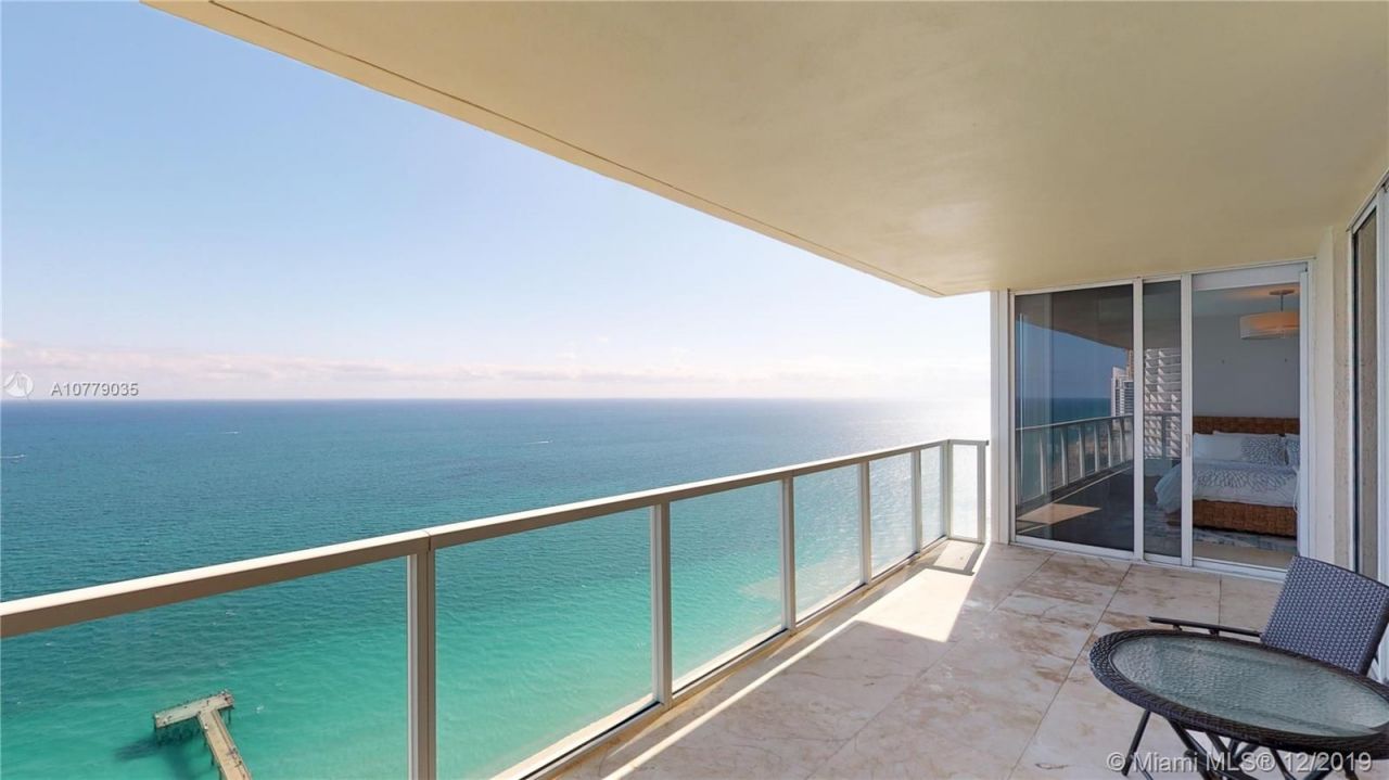 Квартира в Майами, США, 150 м2 фото 2
