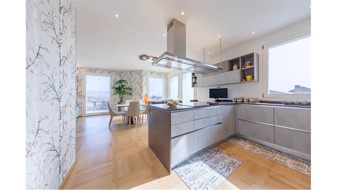 Пентхаус у озера Гарда, Италия, 220 м2 фото 5
