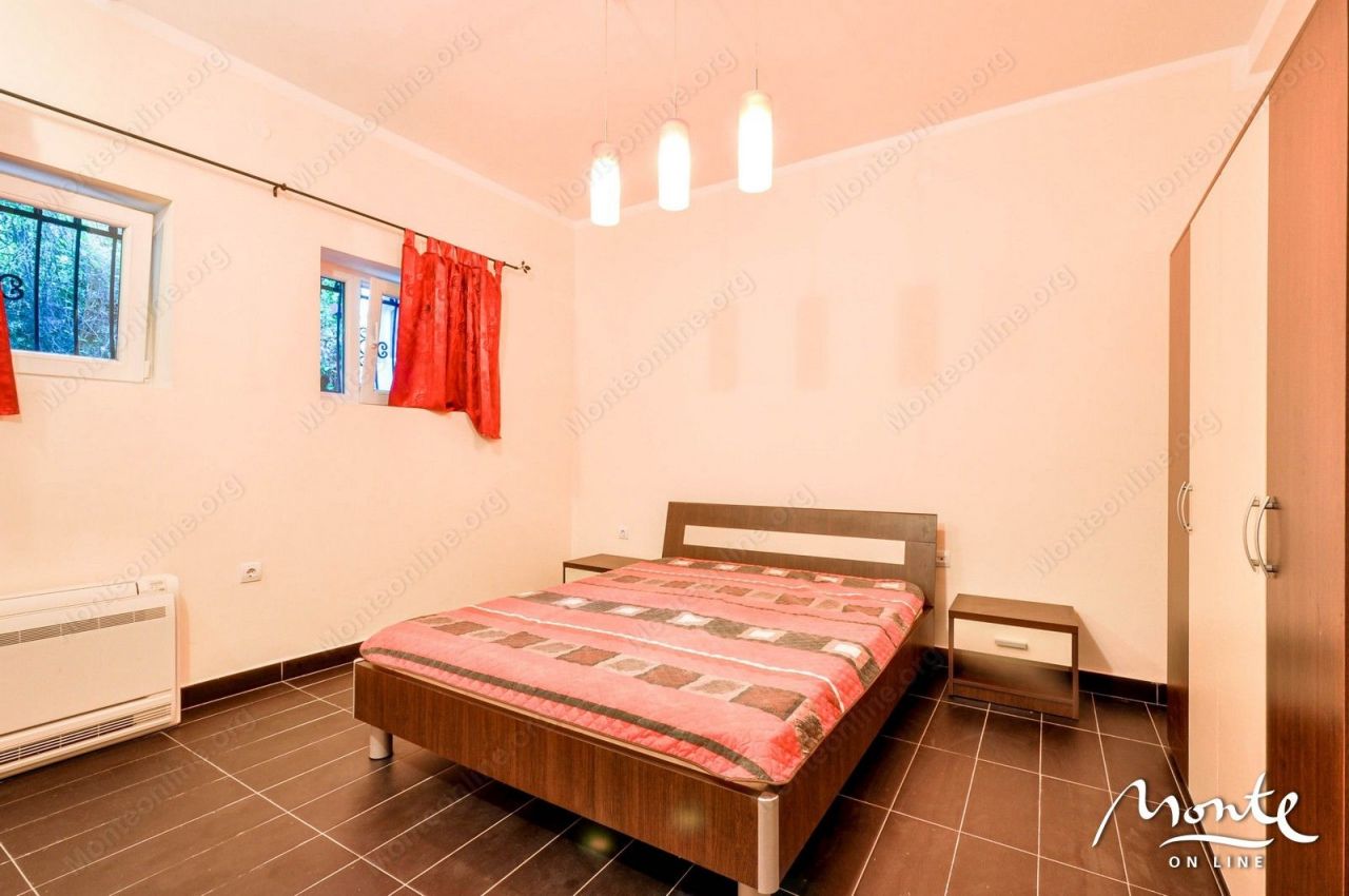 Квартира в Которе, Черногория, 104 м2 фото 3