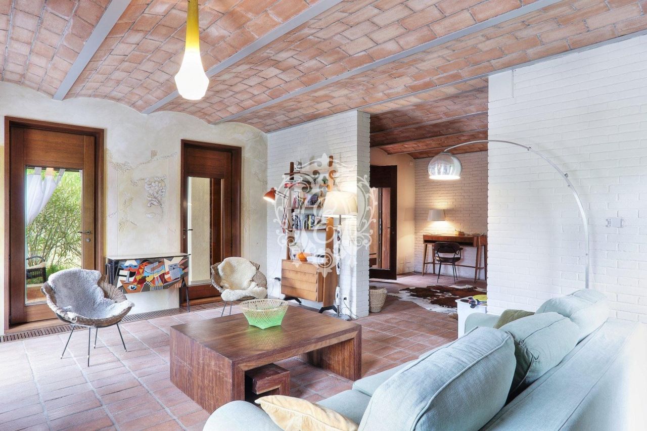 Вилла в Монтескудайо, Италия, 215 м2 фото 1