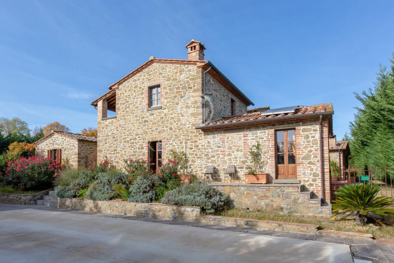 Дом Monte San Savino, Италия, 488 м2 фото 4