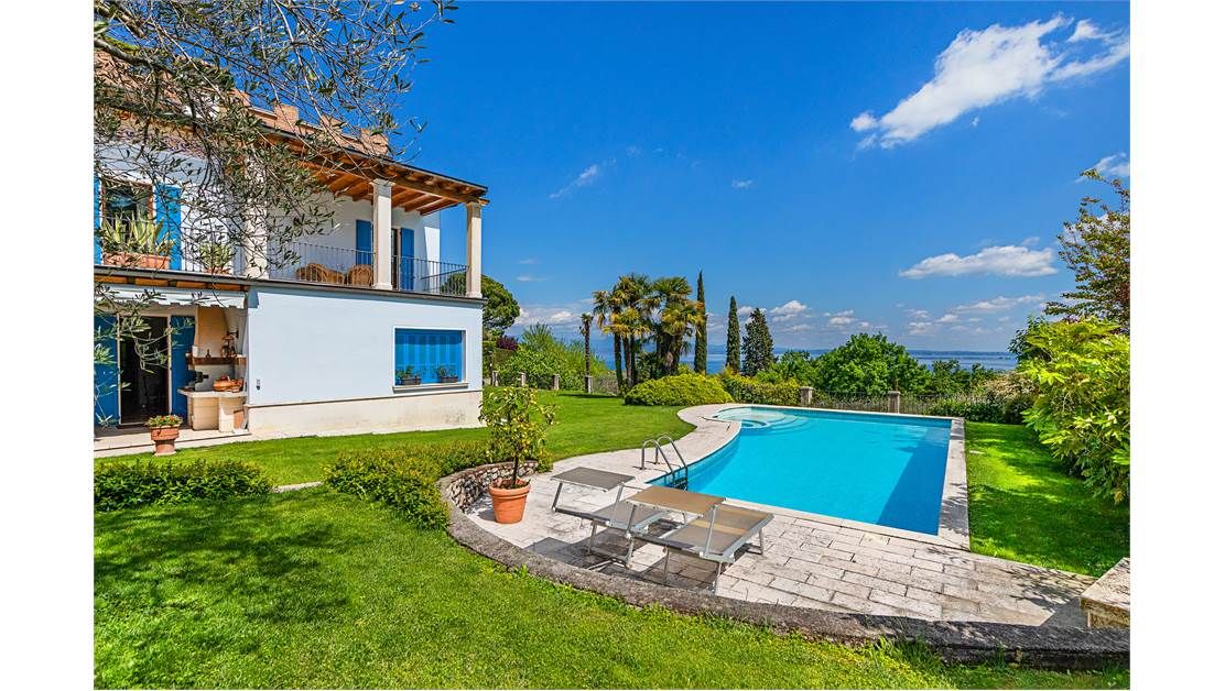 Вилла у озера Гарда, Италия, 500 м2 фото 4
