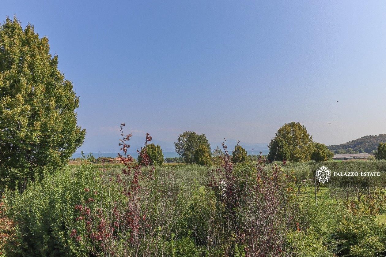 Вилла в Паденге-суль-Гарде, Италия, 300 м2 фото 5