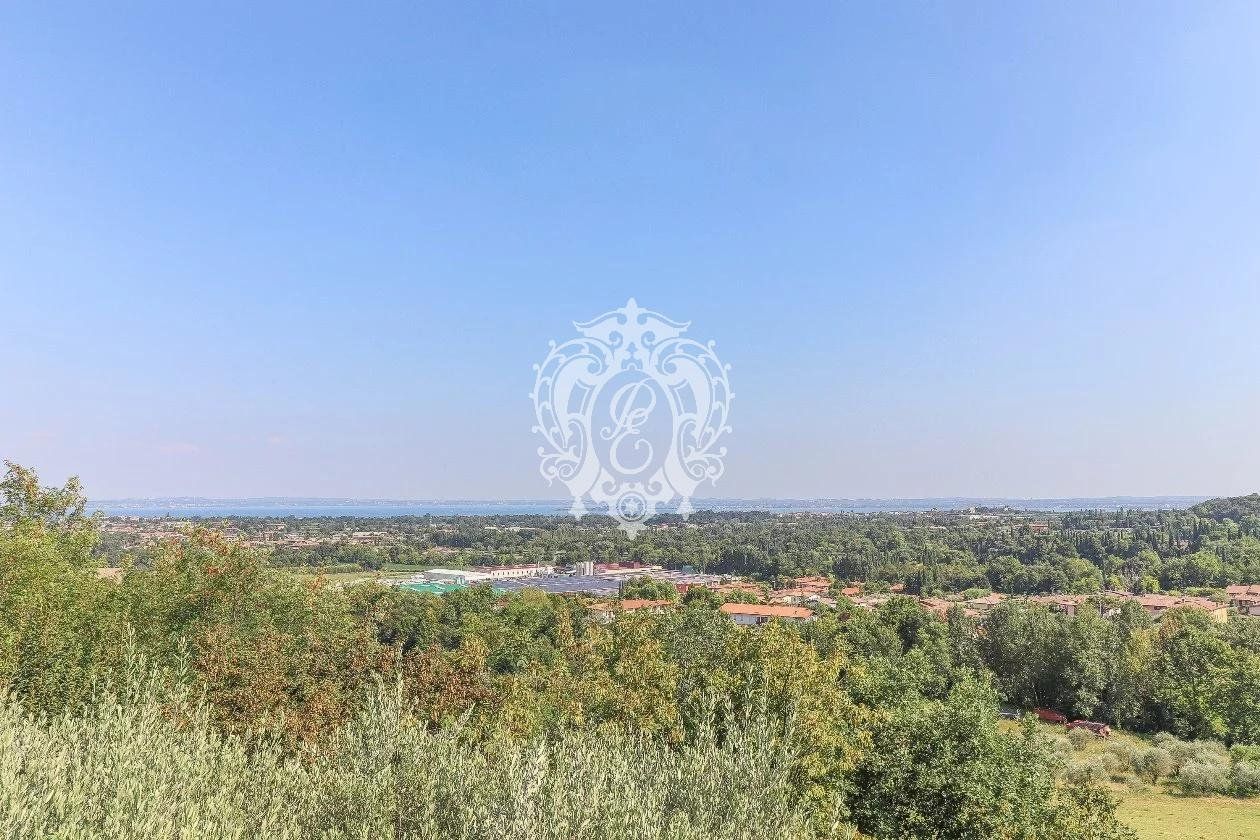 Вилла в Польпенацце-дель-Гарде, Италия, 200 м2 фото 2