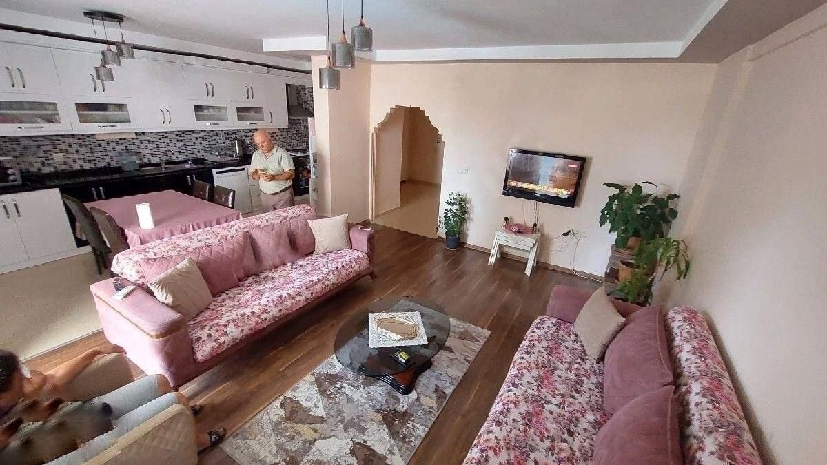 Квартира в Мерсине, Турция, 115 м2 фото 1