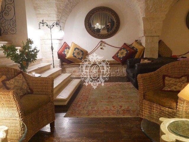 Дом в Остуни, Италия, 1 000 м2 фото 2