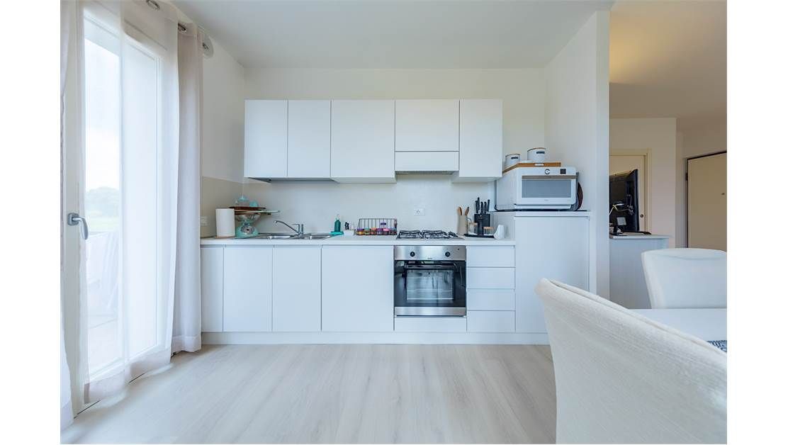 Квартира у озера Гарда, Италия, 85 м2 фото 5