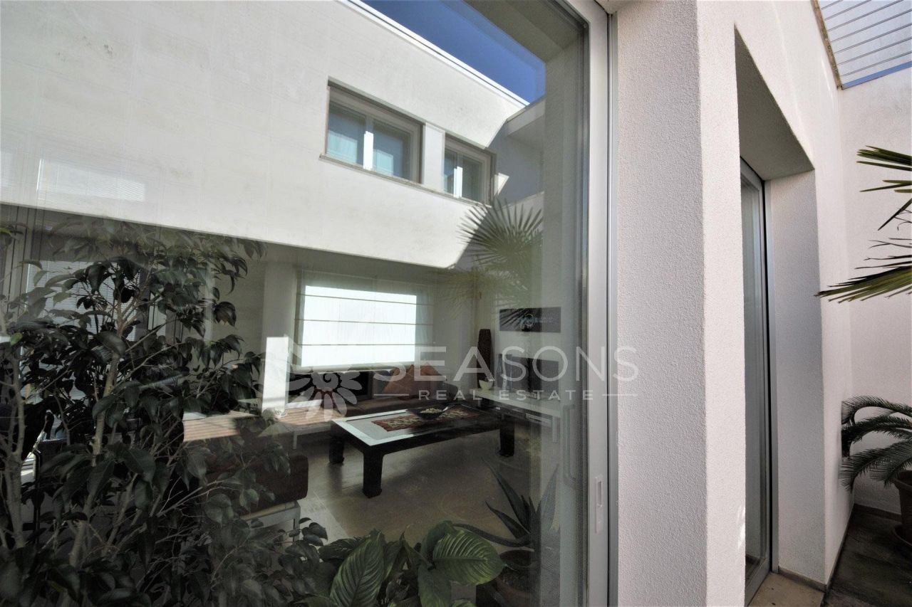 Вилла в Линьяно-Саббьядоро, Италия, 400 м2 фото 2