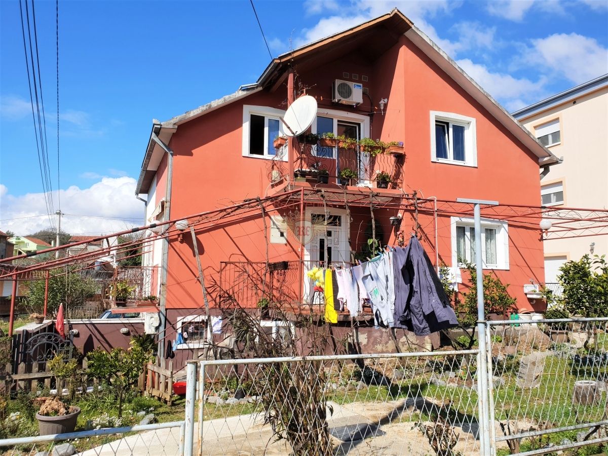 Дом в Тивате, Черногория, 120 м2 фото 1