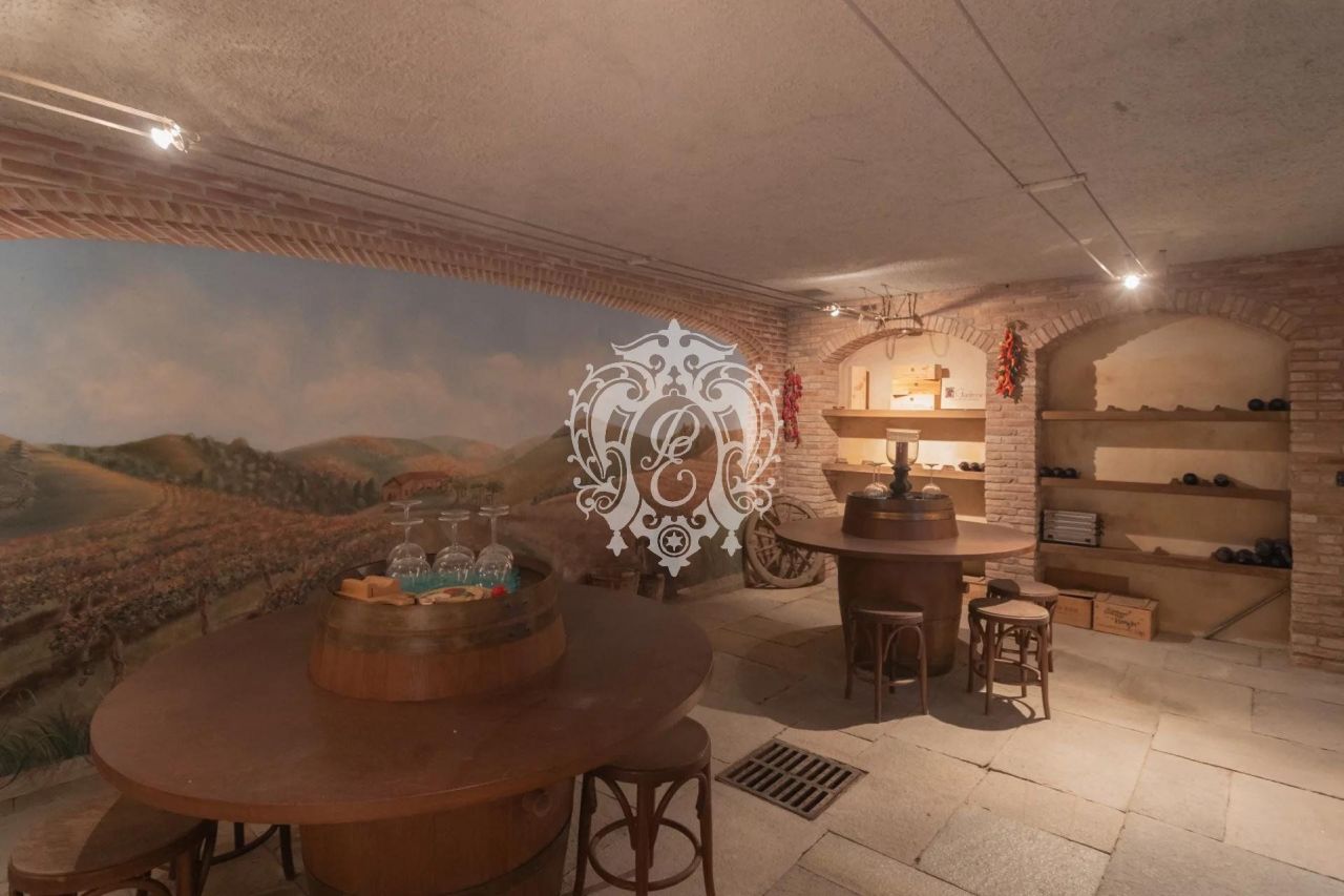 Дом в Канту, Италия, 450 м2 фото 3