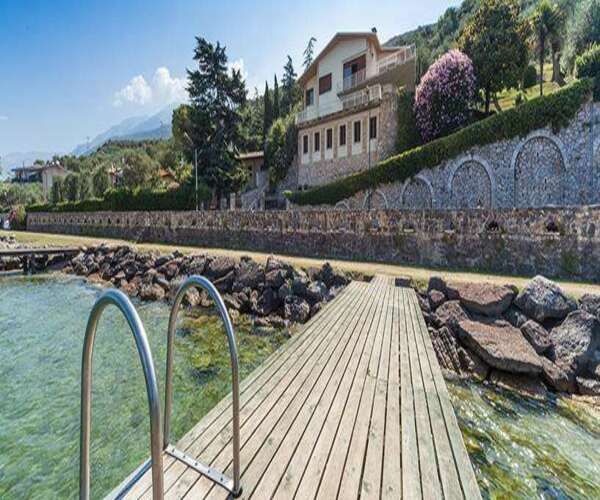 Вилла у озера Гарда, Италия, 375 м2 фото 1