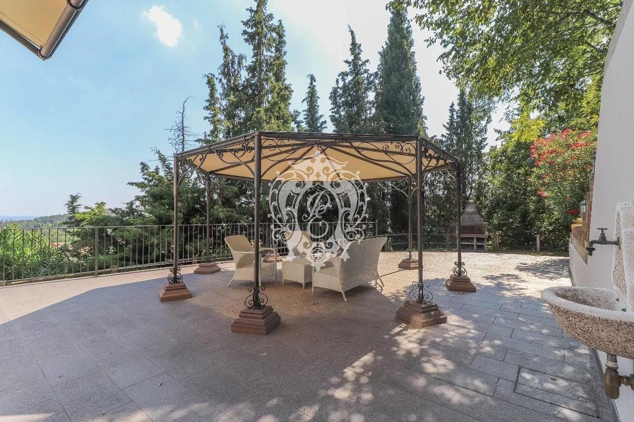Вилла в Польпенацце-дель-Гарде, Италия, 200 м2 фото 4