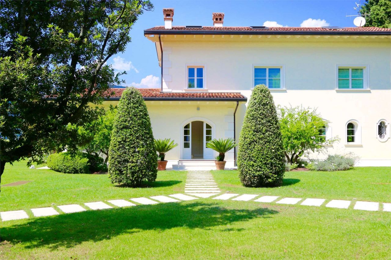 Вилла у озера Гарда, Италия, 628 м2 фото 5