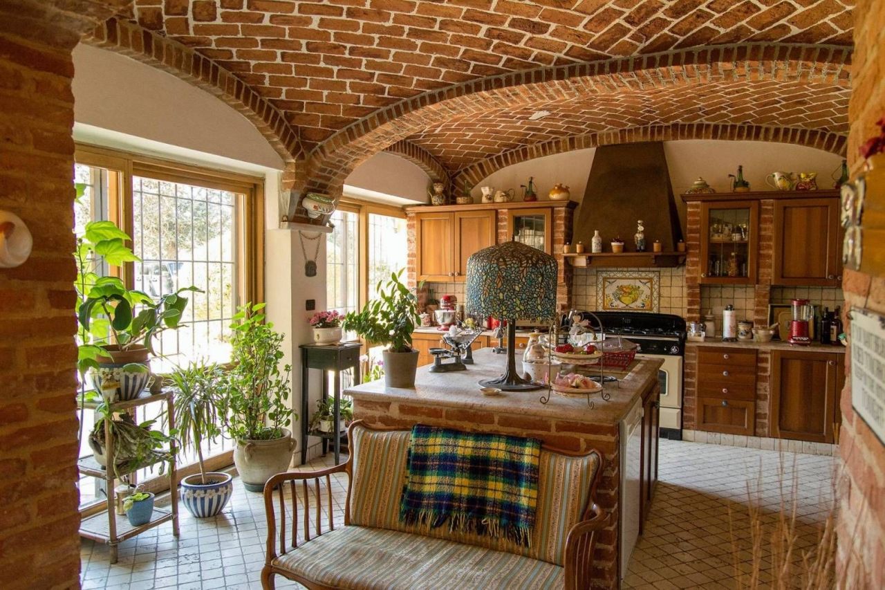 Замок в Монферрате, Италия, 899 м2 фото 5