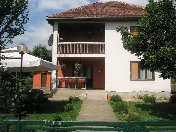 Дом в Биело-Поле, Черногория, 128 м2