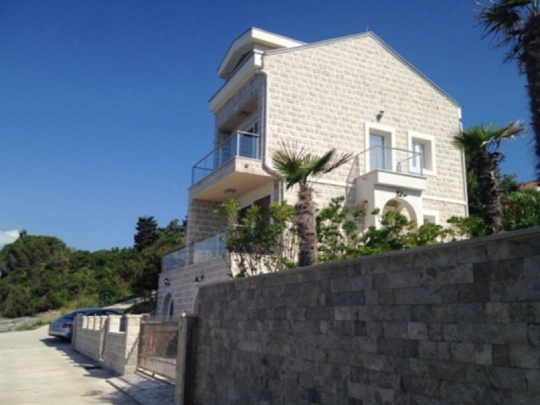 Дом на полуострове Луштица, Черногория, 110 м2 фото 1