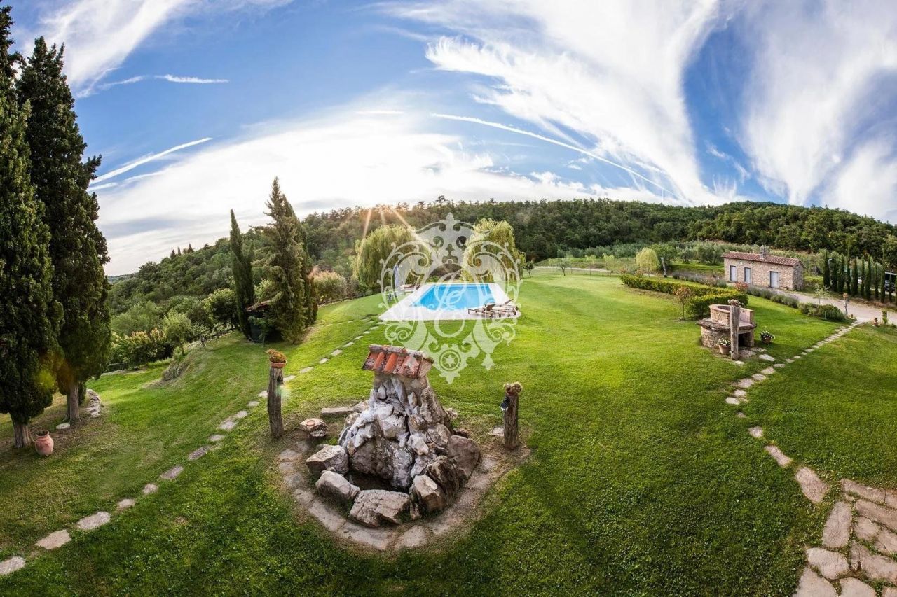 Дом в Ареццо, Италия, 544 м2 фото 5