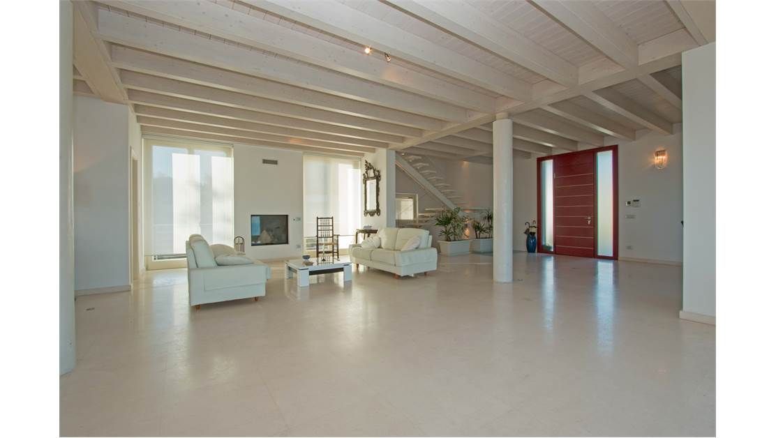 Вилла у озера Гарда, Италия, 500 м2 фото 3