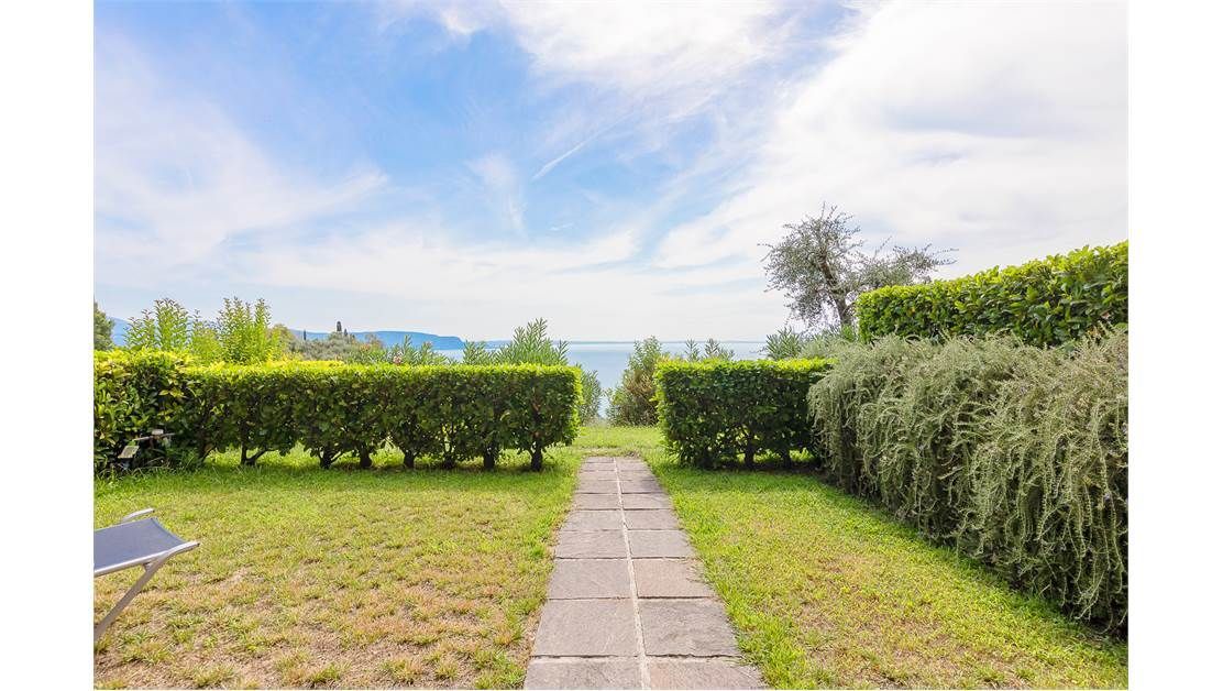 Апартаменты у озера Гарда, Италия, 60 м2 фото 3