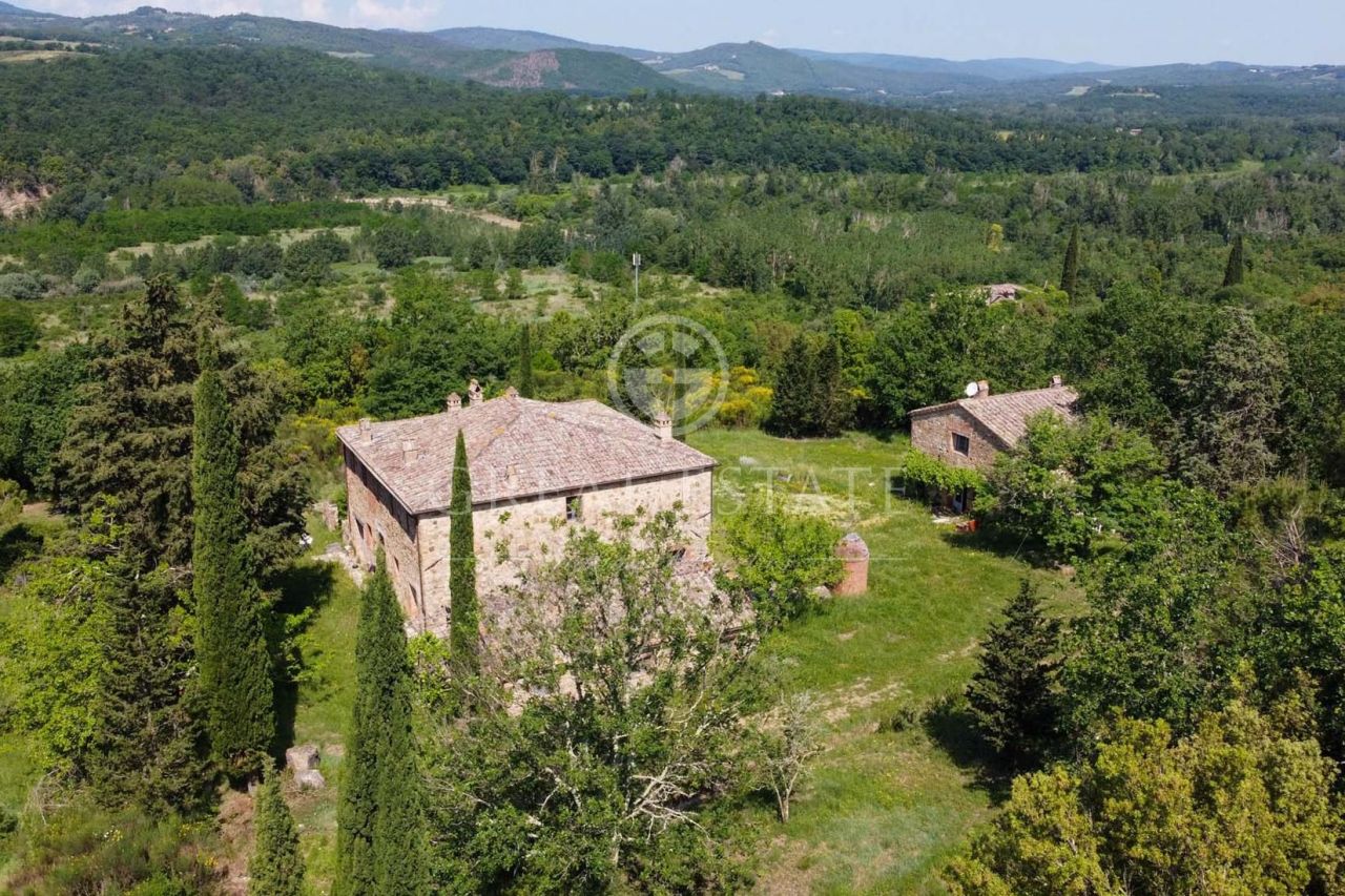 Дом в Монтальчино, Италия, 608 м2 фото 2