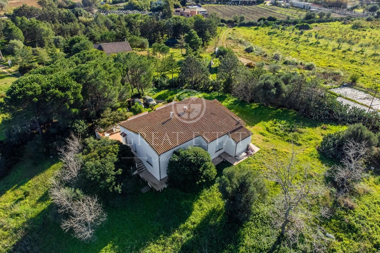 Вилла в Сассари, Италия, 255.65 м2 фото 2