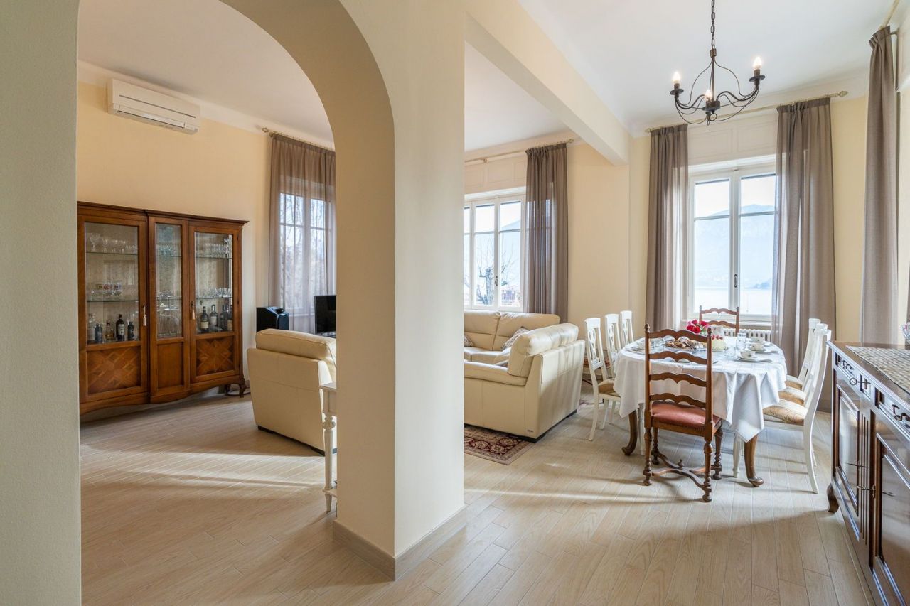 Вилла в Грианте, Италия, 300 м2 фото 3