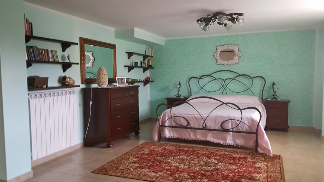 Дом в Коллекорвино, Италия, 180 м2 фото 5
