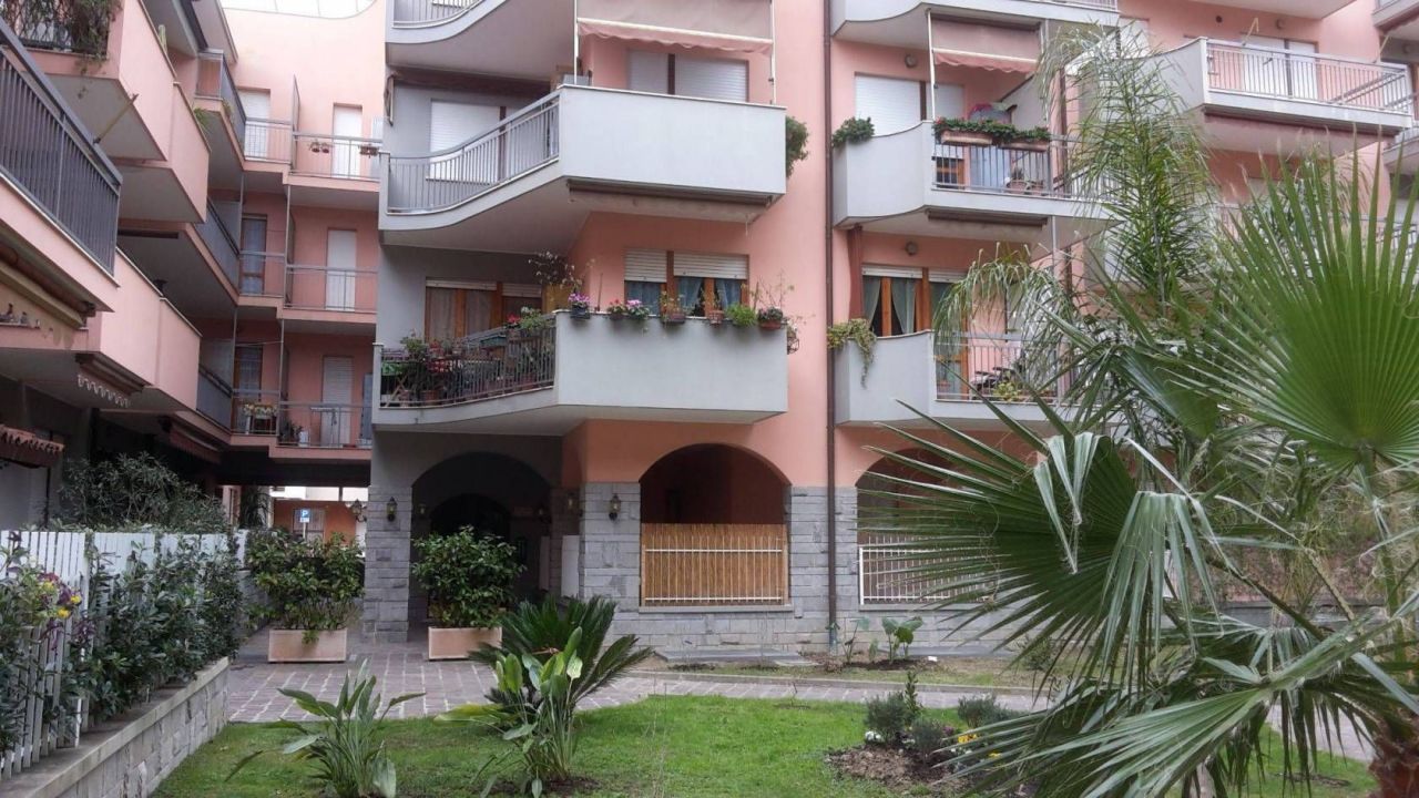 Апартаменты в Сан-Бартоломео-аль-Маре, Италия, 90 м2 фото 1
