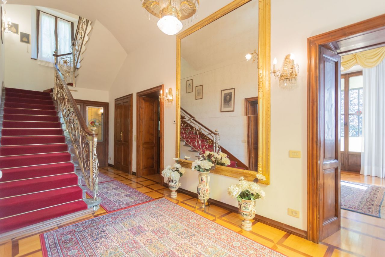 Вилла в Брианце, Италия, 540 м2 фото 3