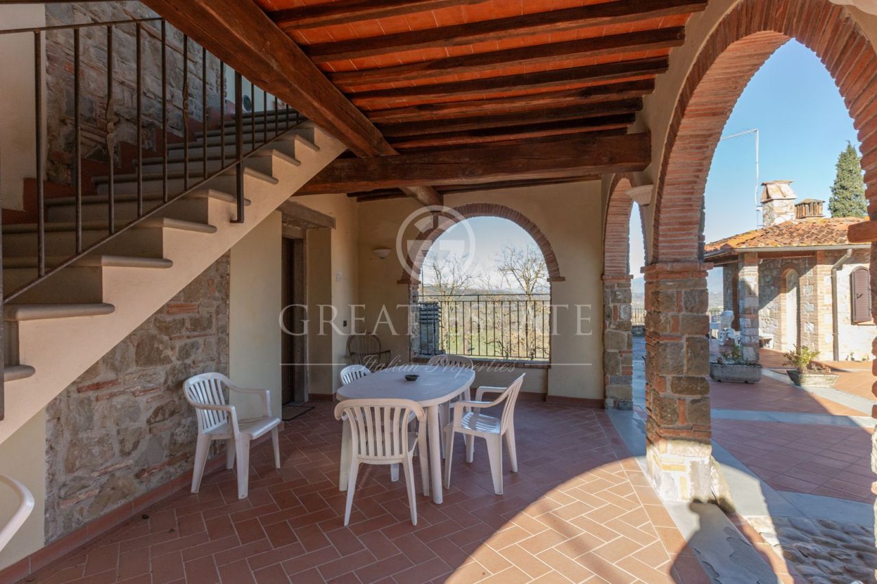 Дом Bucine, Италия, 702.2 м2 фото 3