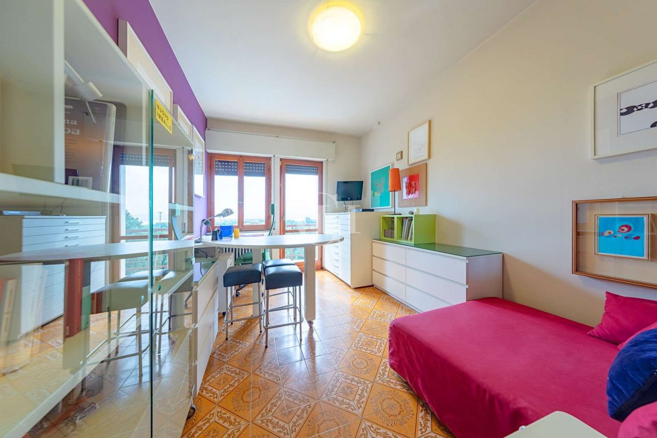 Апартаменты у озера Гарда, Италия, 70 м2 фото 5