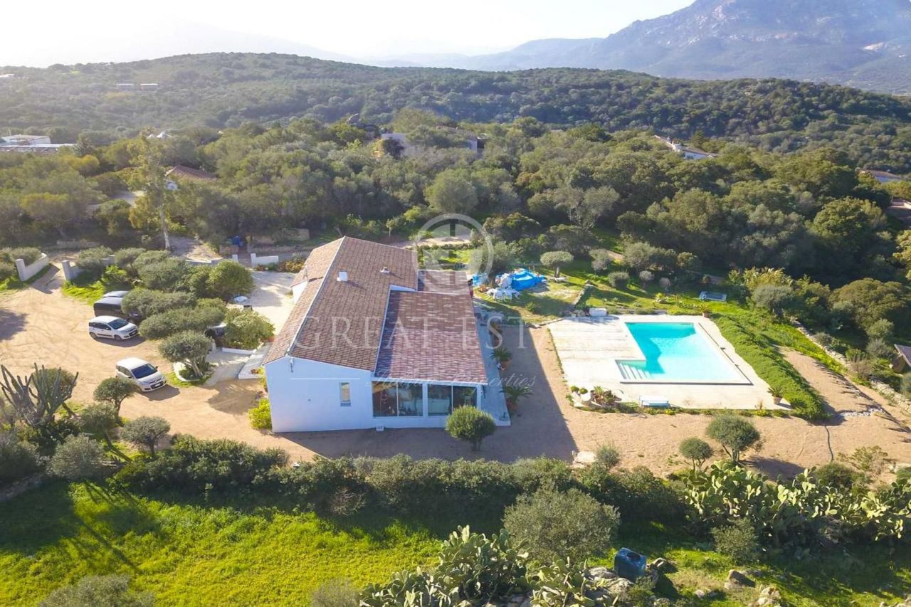 Вилла в Сассари, Италия, 299 м2 фото 4