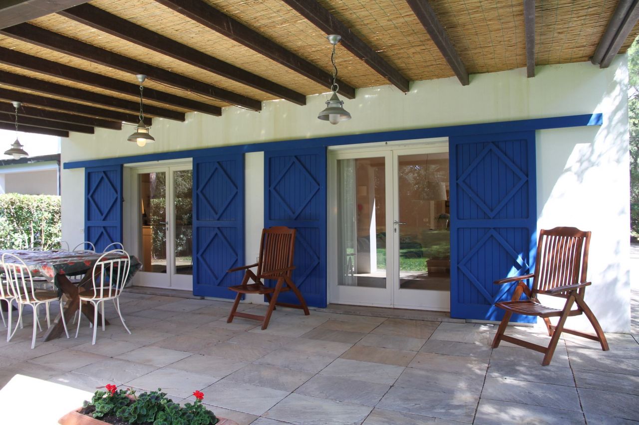 Вилла в Роккамаре, Италия, 400 м2 фото 5