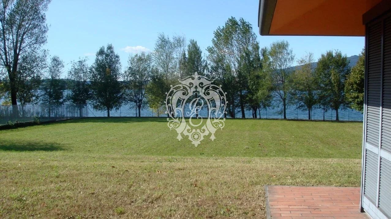 Вилла Bosisio Parini, Италия, 300 м2 фото 4
