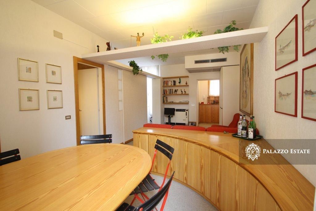 Апартаменты в Варенне, Италия, 60 м2 фото 2