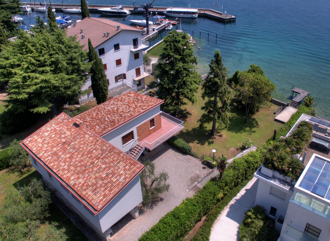 Вилла у озера Гарда, Италия, 300 м2 фото 2