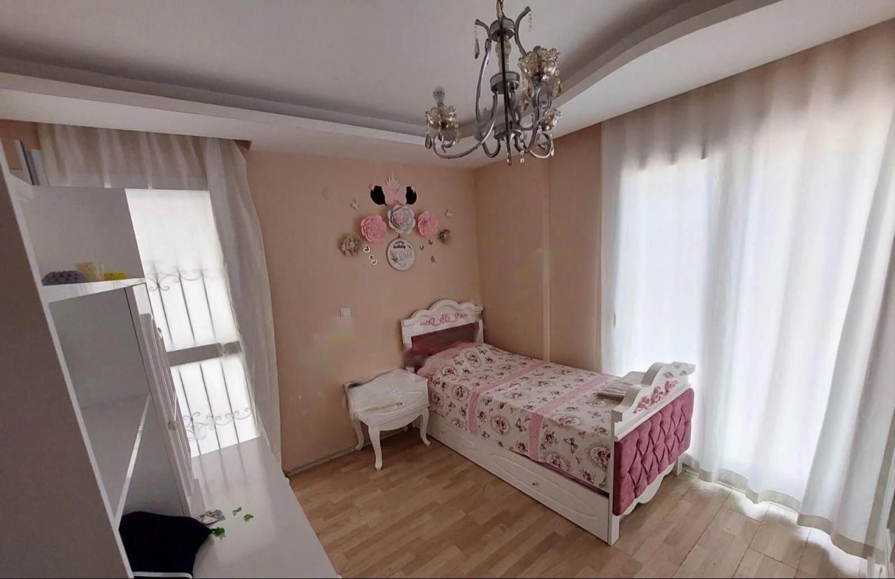 Квартира в Мерсине, Турция, 200 м2 фото 3