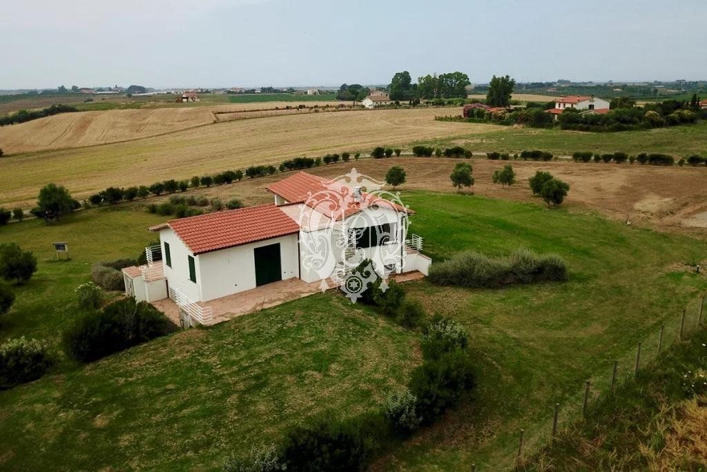 Вилла в Монтальто-ди-Кастро, Италия, 250 м2 фото 4