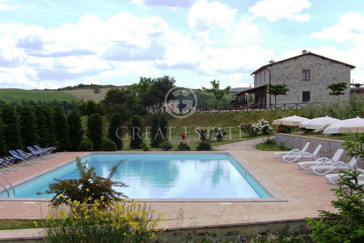 Дом в Фабро, Италия, 355.95 м2 фото 4