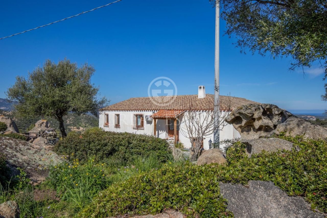 Вилла в Сассари, Италия, 270 м2 фото 3