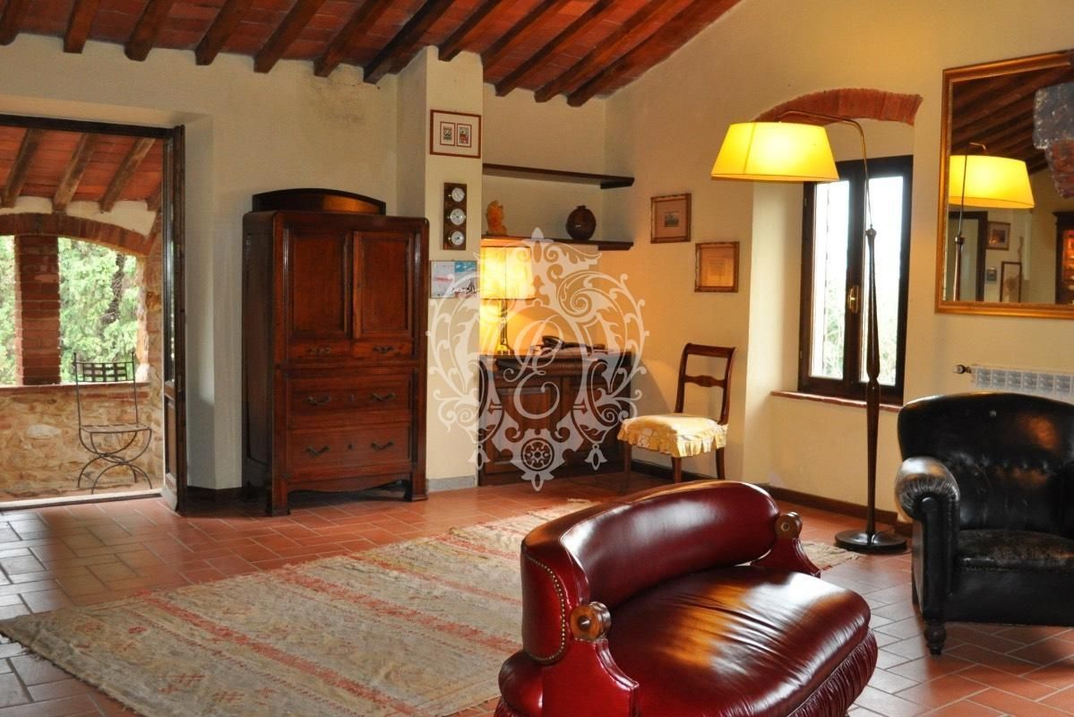 Дом в Суверето, Италия, 400 м2 фото 4