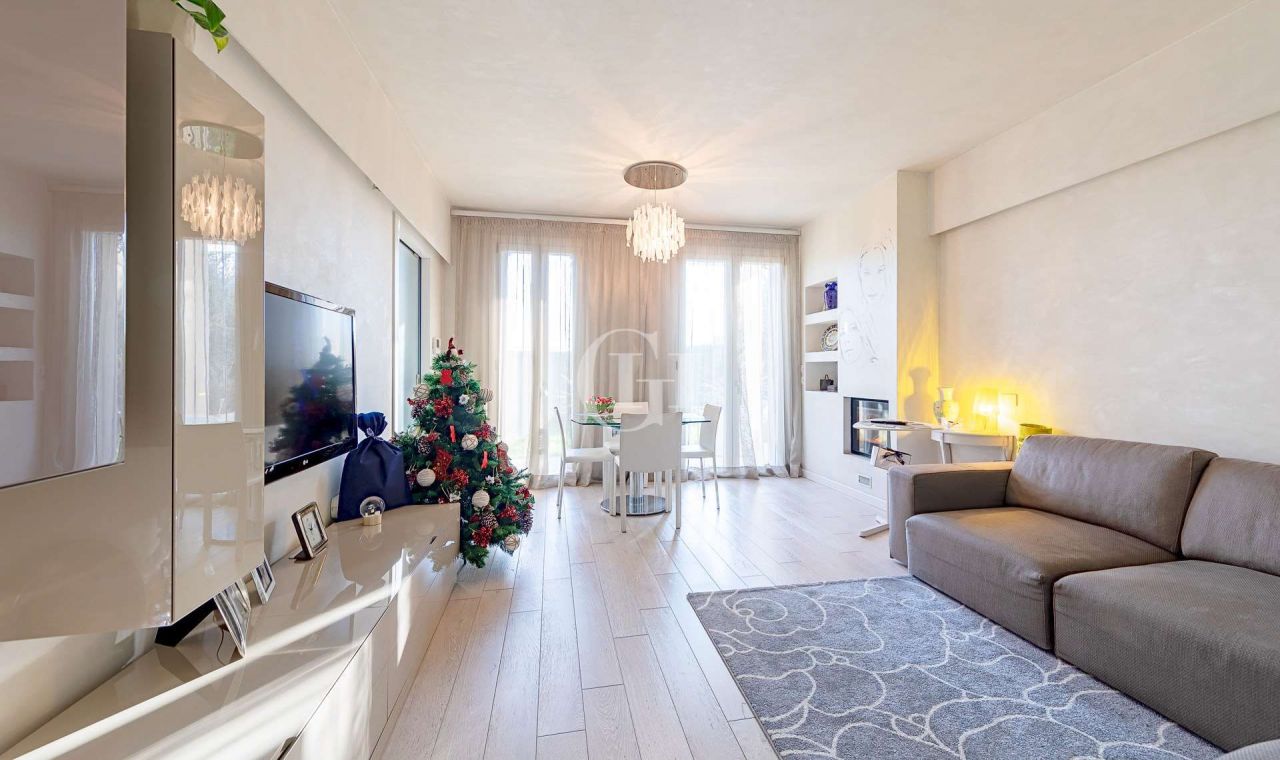 Апартаменты у озера Гарда, Италия, 95 м2 фото 5