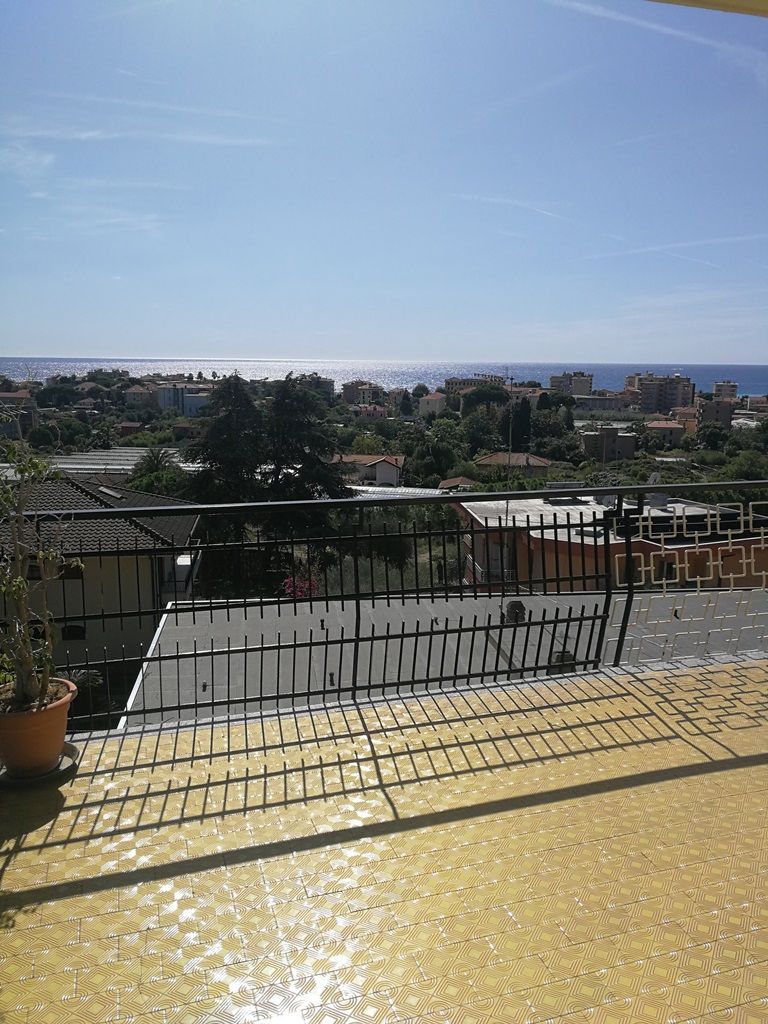 Пентхаус в Валлекрозии, Италия, 150 м2 фото 1