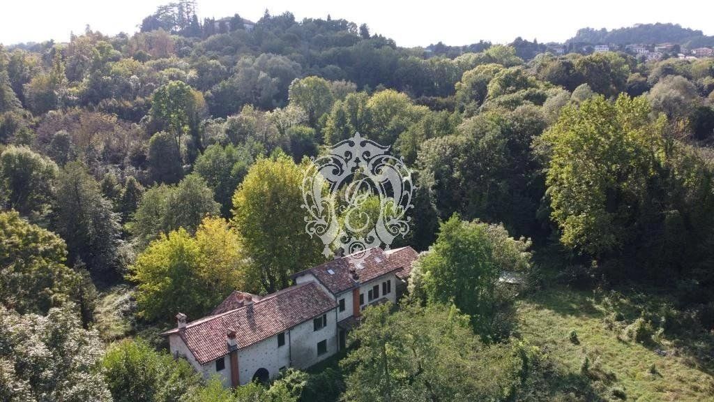 Дом Anzano del Parco, Италия, 600 м2 фото 1