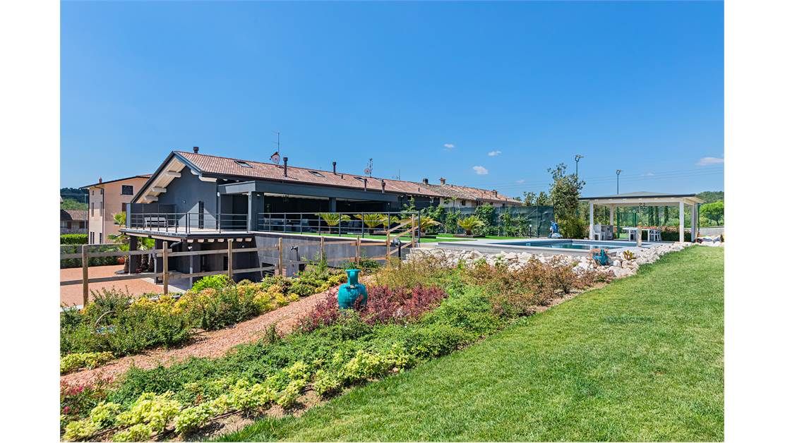 Вилла у озера Гарда, Италия, 415 м2 фото 3