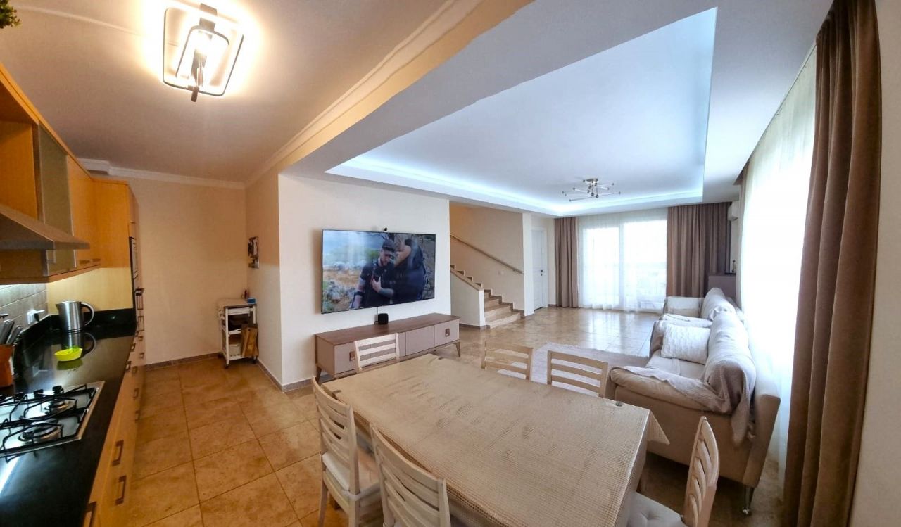 Квартира в Алании, Турция, 160 м2 фото 1